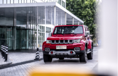 感恩节出游 用一台北京(BJ)40 PLUS装下全家人的幸福