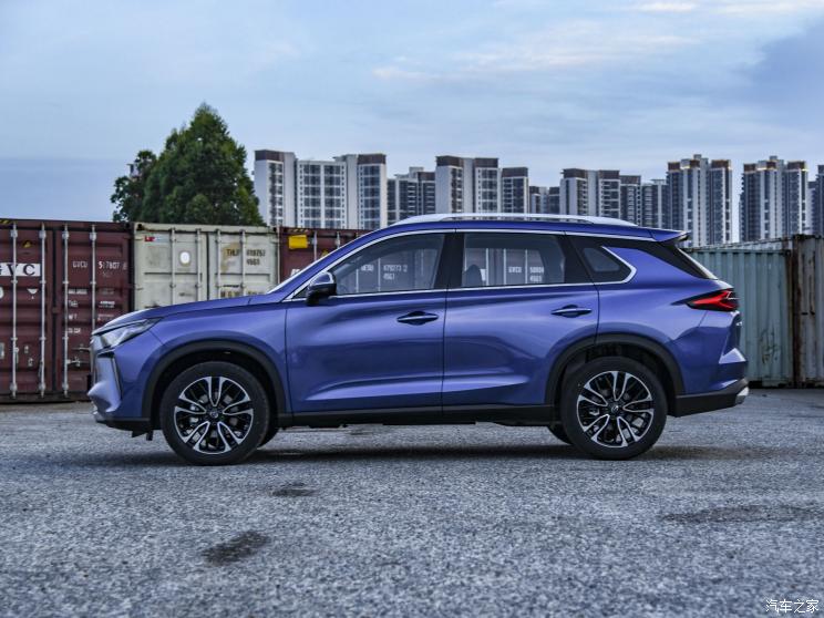 广汽乘用车 传祺GS4 2021款 PLUS 390T 基本型