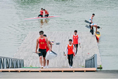 一起开炮 乘风破浪，长城炮助力全运会皮划艇资格赛