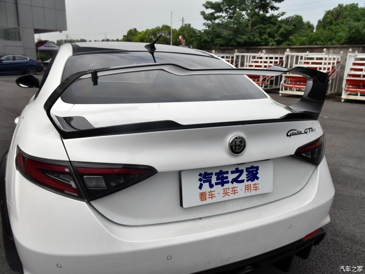 阿尔法・罗密欧 Giulia 2021款 GTAm 试装车