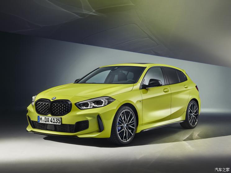 宝马(进口) 宝马1系(进口) 2022款 M135i xDrive 欧洲版