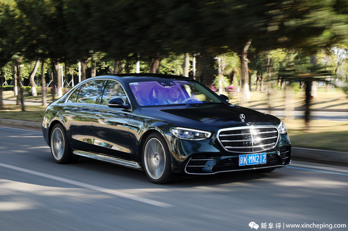 奔驰S500L（W223）首试：站在时代大潮前的天之骄子
