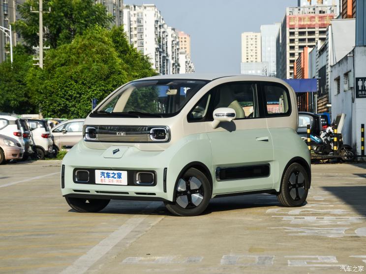 上汽通用五菱 宝骏KiWi EV 2023款 智奢版 三元锂