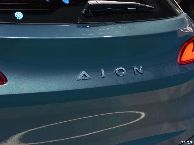 广汽埃安 AION V 2023款 Plus 70 智享七座版 三元锂