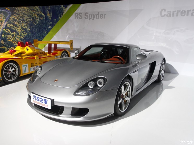 保时捷 Carrera GT 2004款 5.7L 标准型