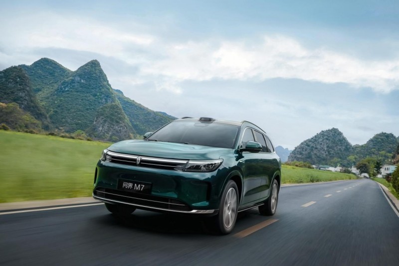 “国民SUV”问界新M7入手好时机！即刻下定可享至高64000元权益