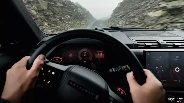 搭载4.4T V8动力！全新路虎卫士OCTA将于7月18日在中国首秀