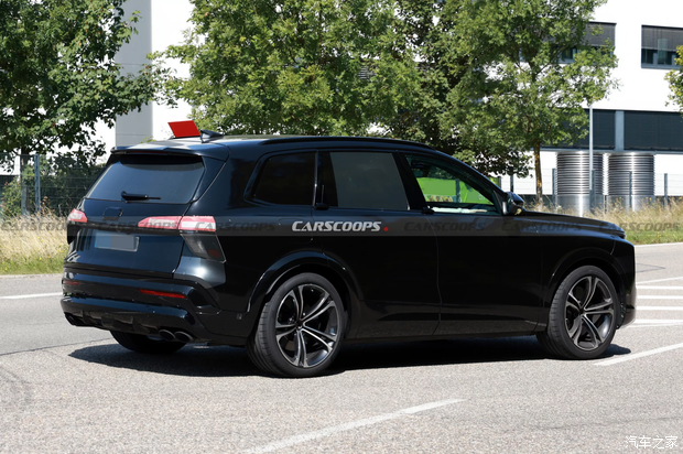 全新奥迪Q7长这样！高性能版SQ7低伪装谍照曝光 车身或加长
